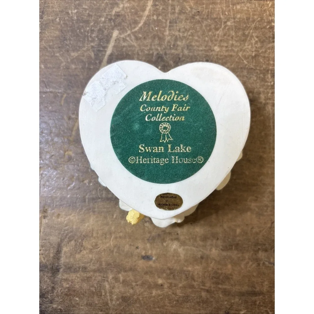 Vintage Heritage House Melodies County Fair Collection Swan Trinket Box Works